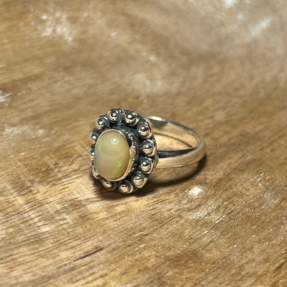 Natural Ethiopian Opal Flower 925 Sterling Silver Ring - Picture 4 of 16